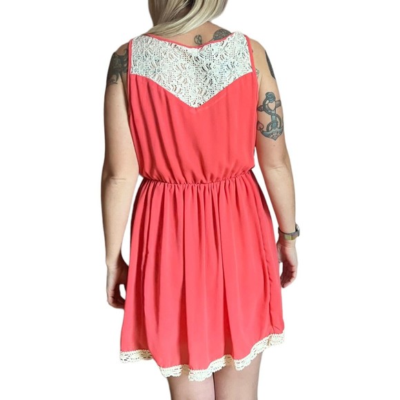 Margo & Sebastian Dress M Medium Coral w/ Ivory Lace V Neck Sleeveless Mini - Picture 15 of 15